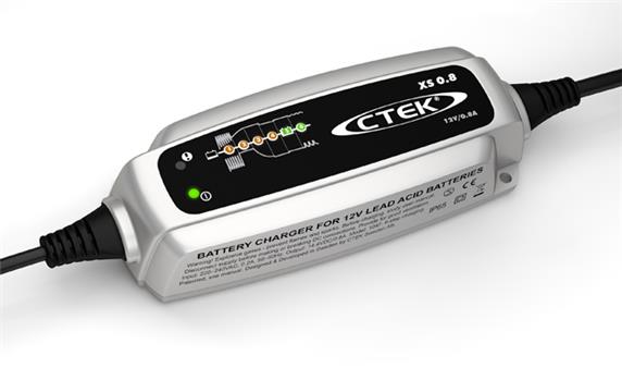 Ctek CTEK  -  XS 0.8 akkumlátor töltő 12V/0,8A